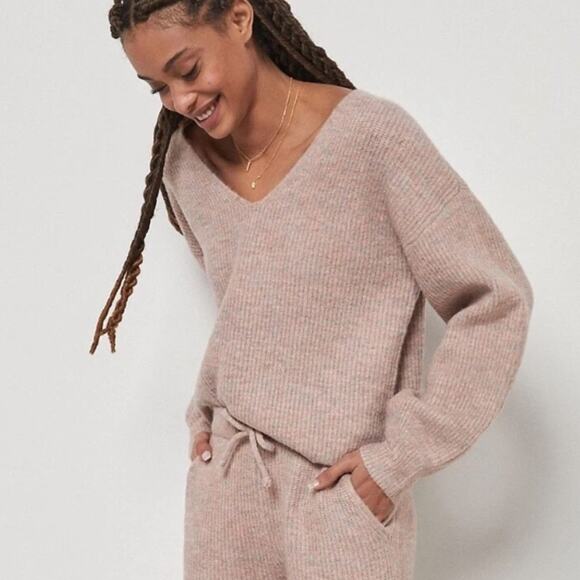 Anthropologie Sweaters - Anthropologie Saturday Sunday Womens XS Oversized Virginia V-Neck Sweater